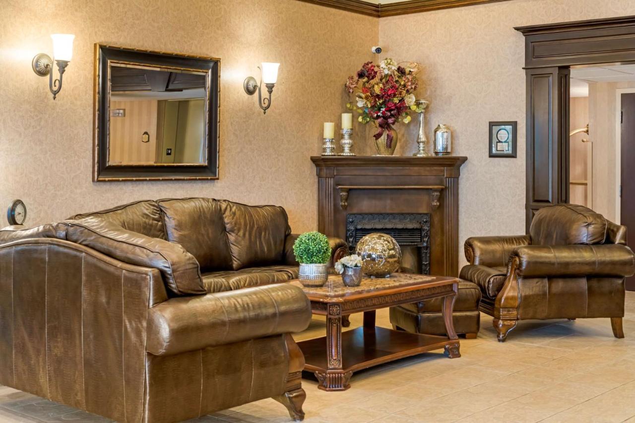 Best Western Plus Grand-Sault Hotel & Suites Exteriör bild
