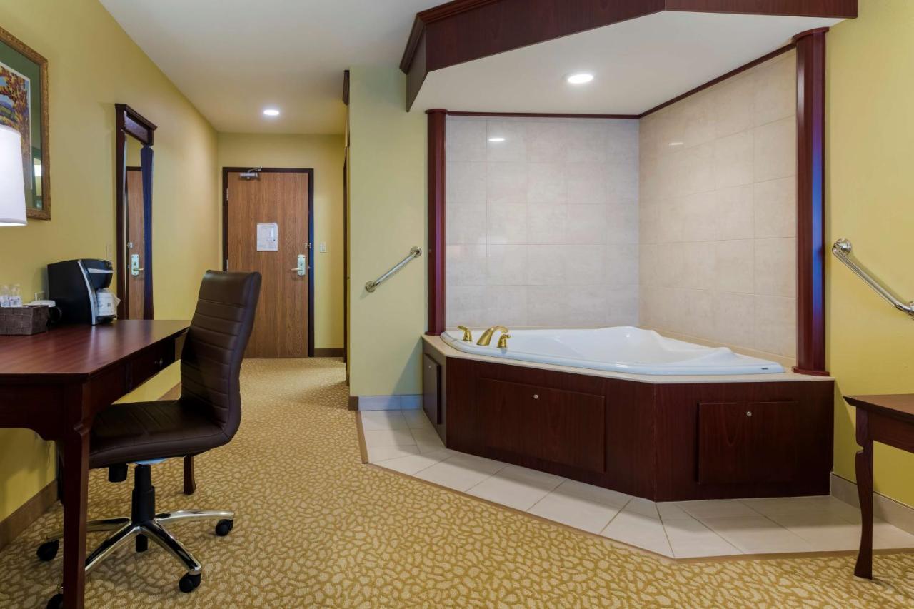 Best Western Plus Grand-Sault Hotel & Suites Exteriör bild