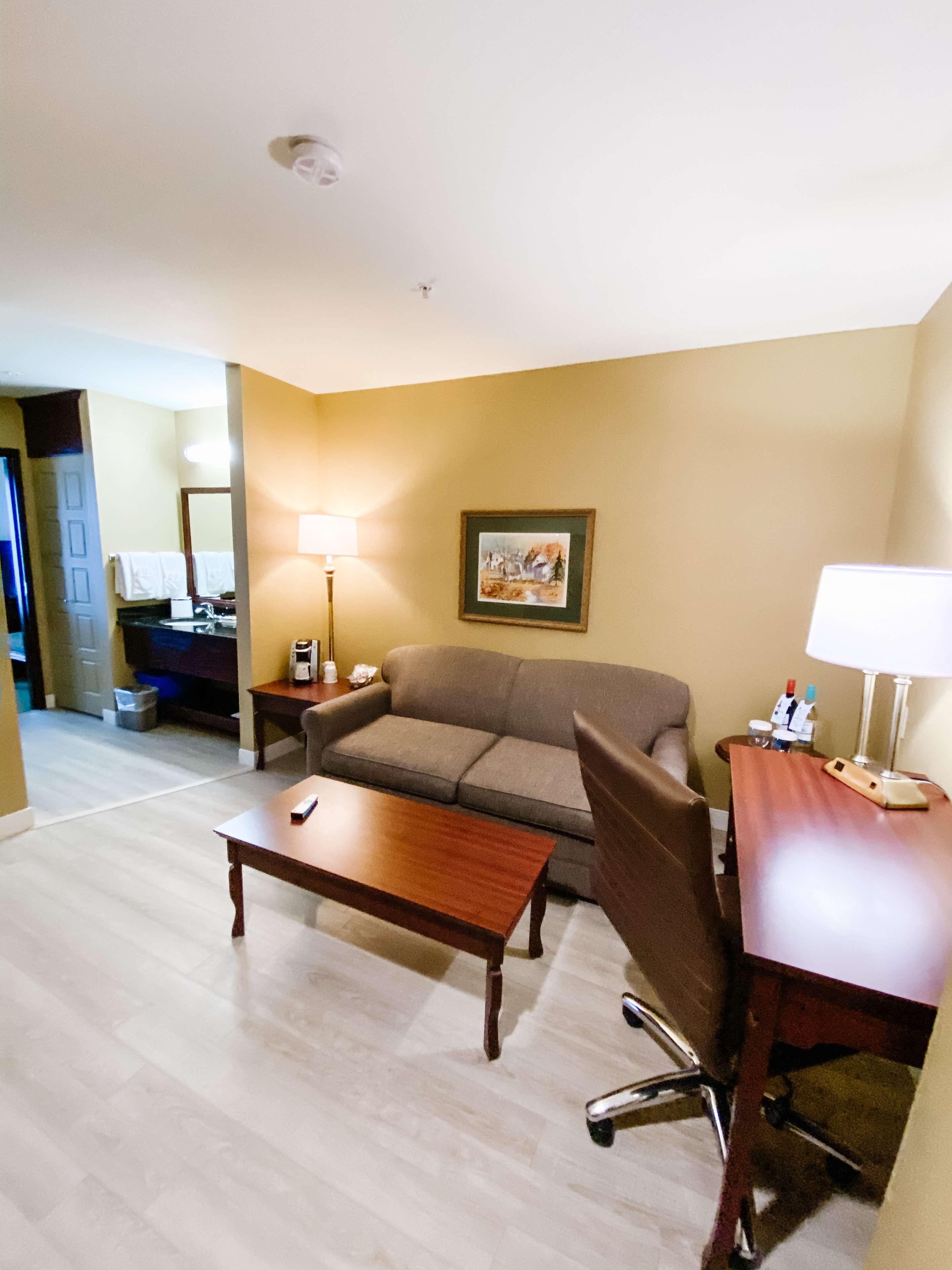 Best Western Plus Grand-Sault Hotel & Suites Exteriör bild
